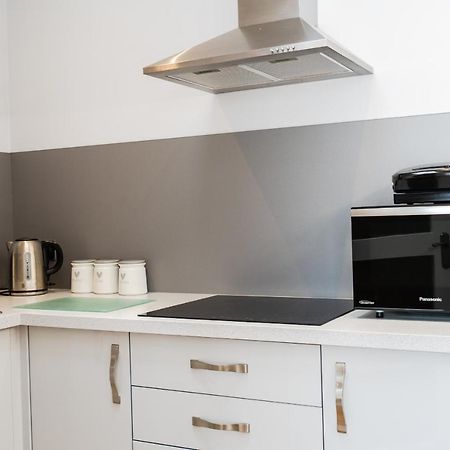 Finest Retreats - The Hideaway - Studio Apartment In Портлевън Екстериор снимка